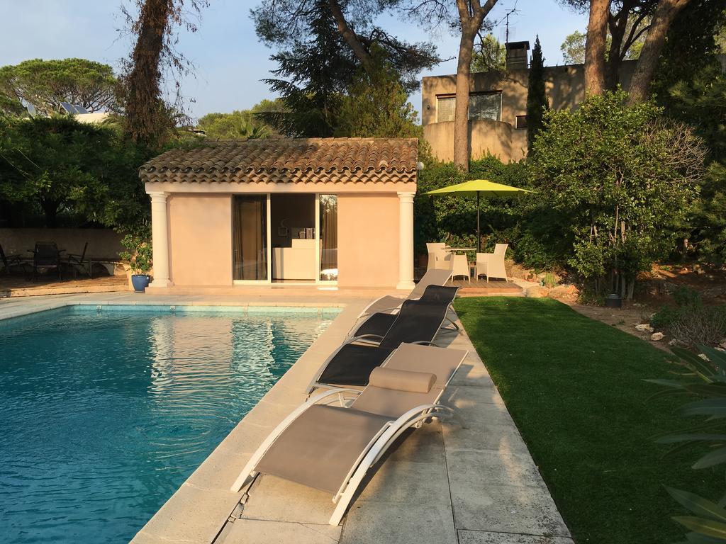 Villa Charme Et Detente Сен-Рафаэль Экстерьер фото