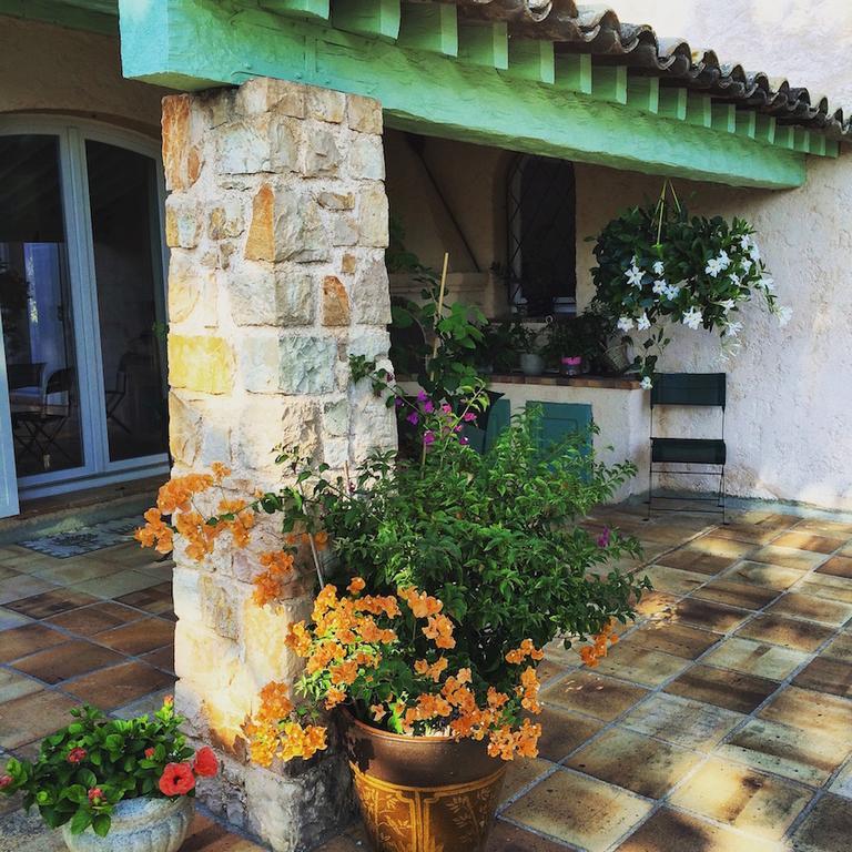Villa Charme Et Detente Сен-Рафаэль Экстерьер фото